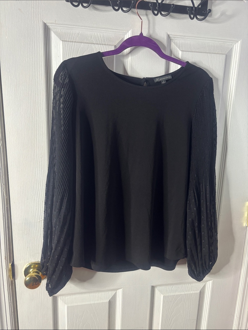 Adrianna Papell Black Long Sleeve Pleated-Sleeve Top